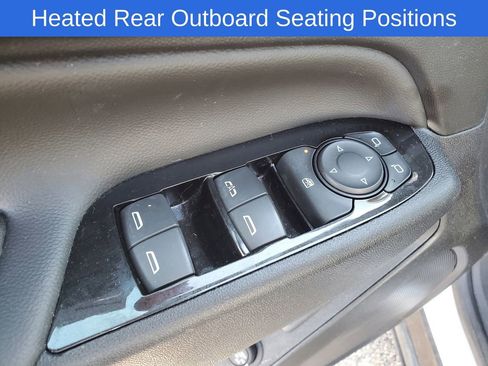 Used 2023 Chevrolet Equinox Premier FWD image 12