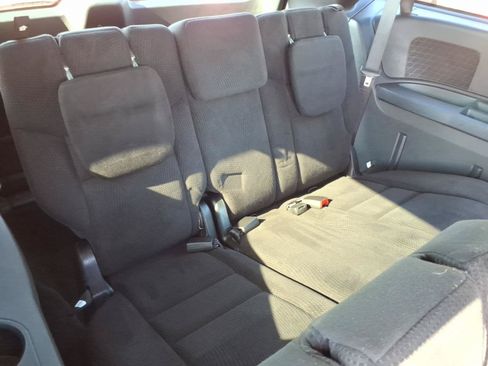 Used 2015 Dodge Grand Caravan SE w/ Quick Order Package 29E SE FWD image 17