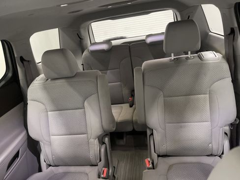 Used 2021 GMC Acadia SLE w/ Driver Convenience Package AWD/4WD image 11