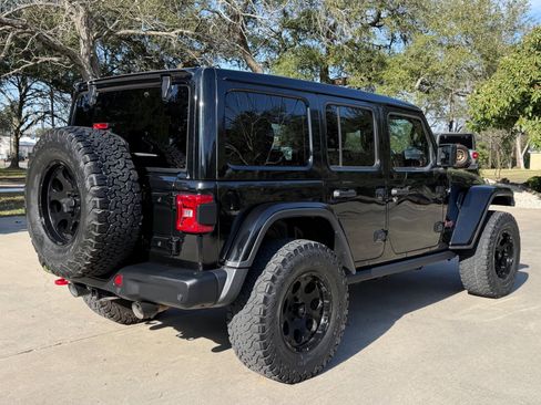 Used 2019 Jeep Wrangler Unlimited Rubicon image 18