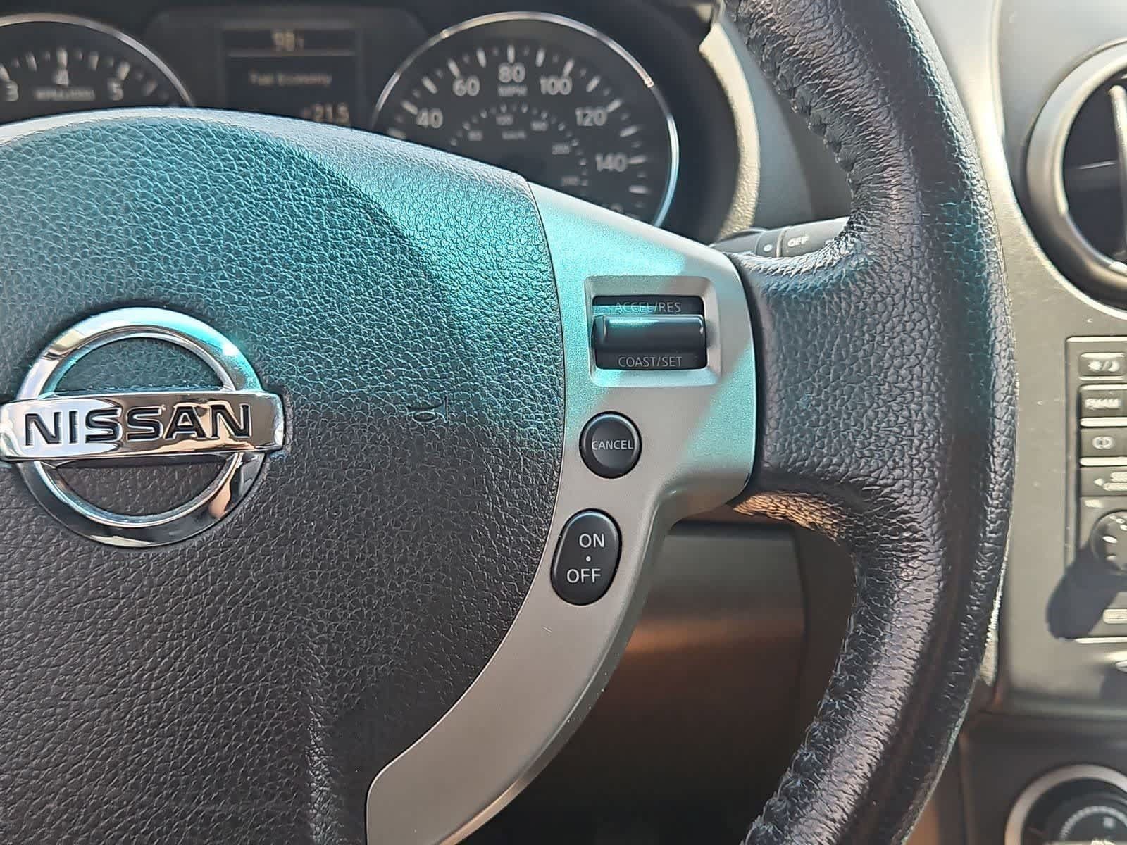 Used 2013 Nissan Rogue SL FWD image 25