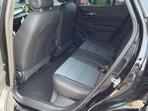 New 2026 Chevrolet Trax LT w/ Driver Confidence Package FWD image 18