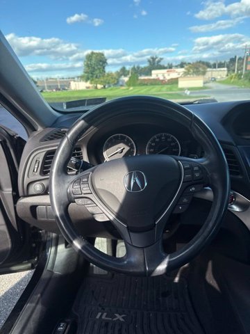 Used 2017 Acura ILX FWD image 15