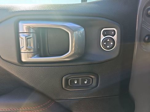 Used 2020 Jeep Wrangler Unlimited Rubicon AWD/4WD image 23