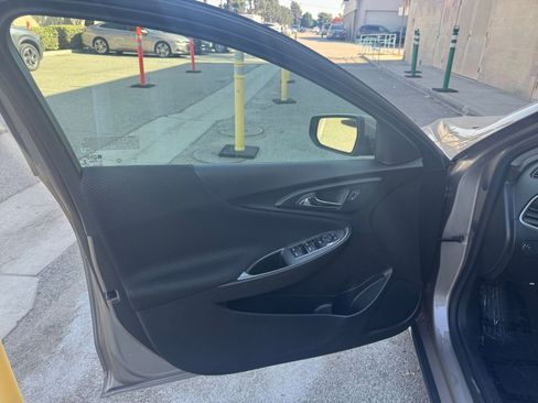 Used 2024 Chevrolet Malibu LT image 18