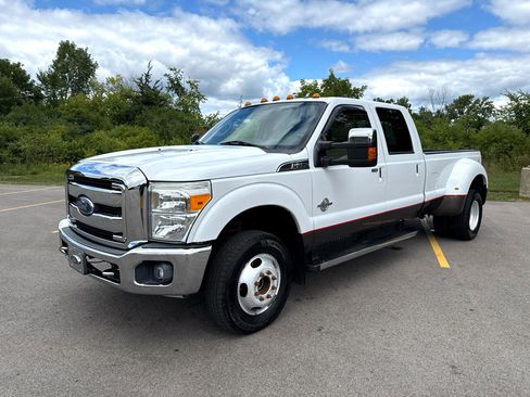 Used 2016 Ford F350 Lariat w/ Chrome Package image 1
