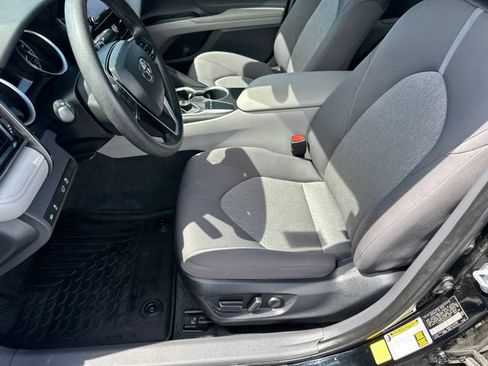 Used 2023 Toyota Camry LE FWD image 10