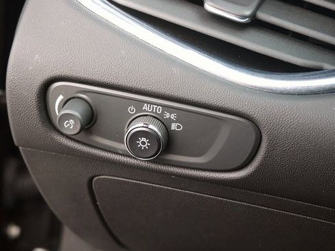 Used 2023 Chevrolet Malibu LT image 25