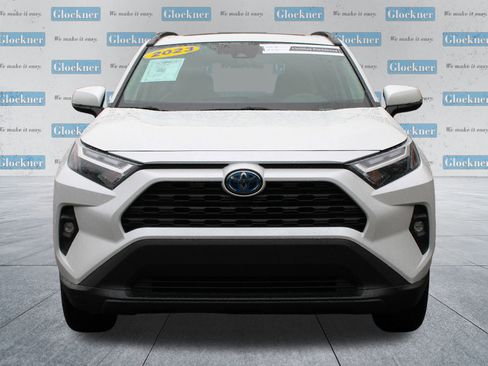 Used 2023 Toyota RAV4 XLE Premium image 2
