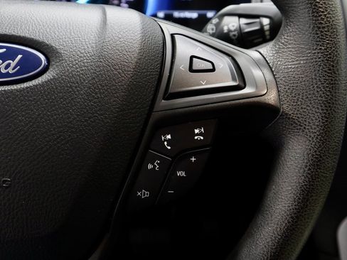 Certified 2022 Ford Edge SE image 30