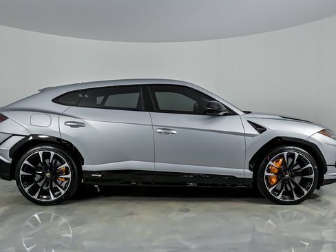 Used 2023 Lamborghini Urus S AWD/4WD image 14