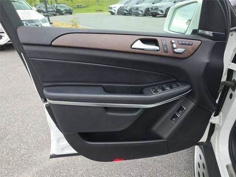 Used 2019 Mercedes-Benz GLS 550 4MATIC image 19