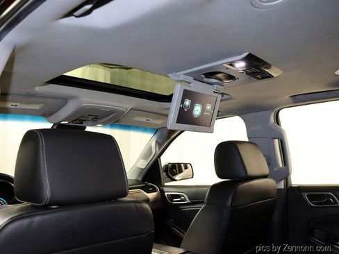 Used 2017 GMC Yukon XL Denali w/ Open Road Package image 14