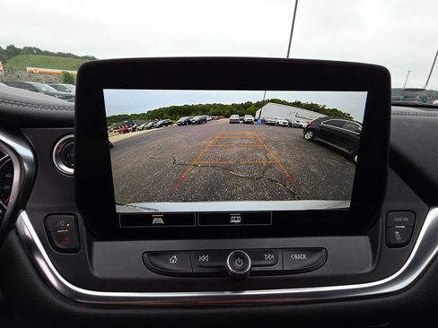 Used 2025 Chevrolet Blazer LT AWD/4WD image 22