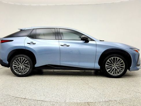 Used 2024 Lexus RZ 450e Premium w/ Cold Area Package AWD/4WD image 4