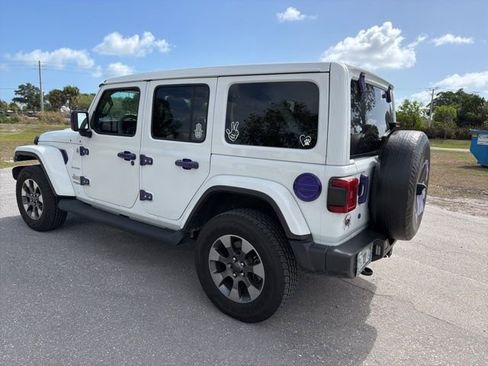 Used 2020 Jeep Wrangler Unlimited Sahara image 6