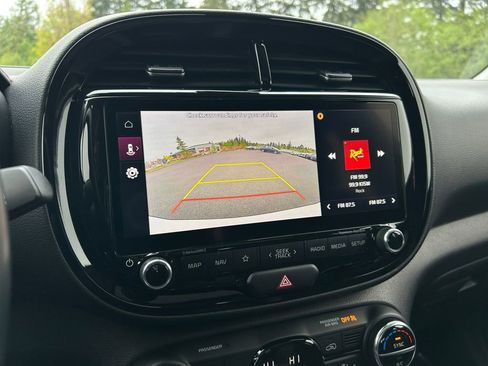 Used 2023 Kia Soul GT-Line w/ GT-Line Technology Package FWD image 17