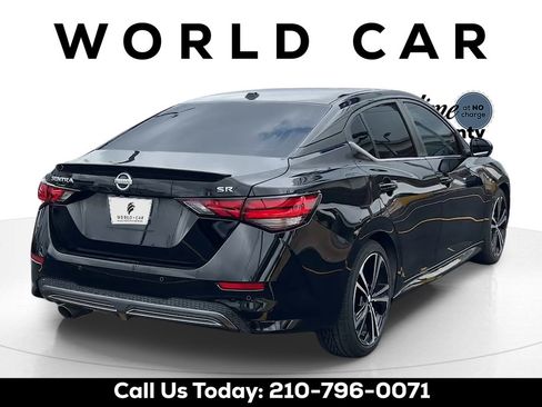 Used 2023 Nissan Sentra SR w/ SR Premium Package FWD image 3