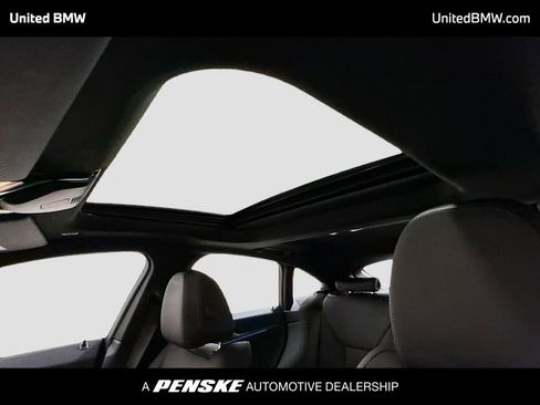 Used 2025 BMW i4 xDrive40i image 12