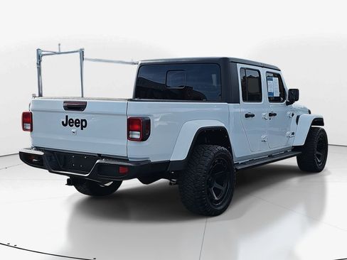 Used 2022 Jeep Gladiator Sport image 5
