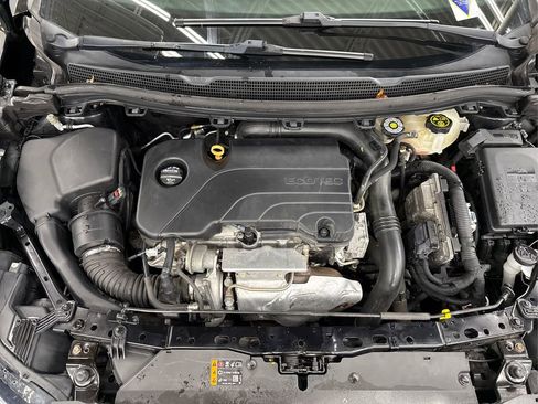 Used 2019 Chevrolet Cruze LS image 13