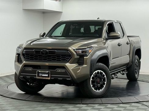 New 2026 Toyota Tacoma TRD Off-Road image 2