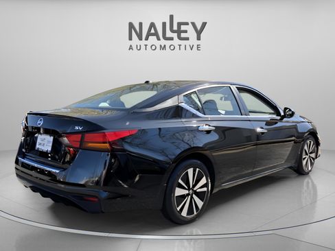 Used 2022 Nissan Altima 2.5 SV image 5