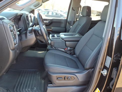 Used 2019 Chevrolet Silverado 1500 LT w/ All-Star Edition image 4