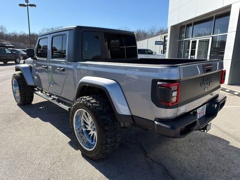 Used 2021 Jeep Gladiator Sport image 5
