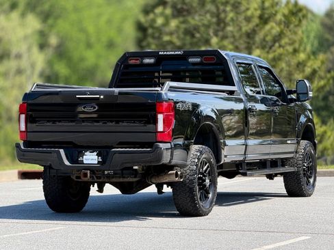 Used 2022 Ford F350 Lariat w/ Black Appearance Package AWD/4WD image 11