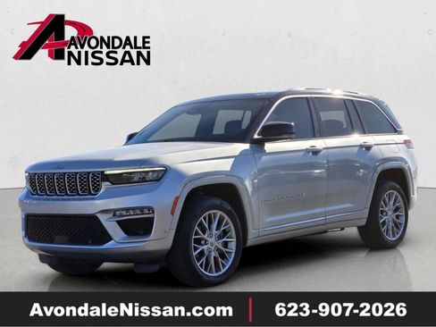 Used 2022 Jeep Grand Cherokee Summit w/ Luxury Tech Group V RWD image 1