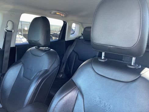 Used 2019 Jeep Compass Limited AWD/4WD image 10