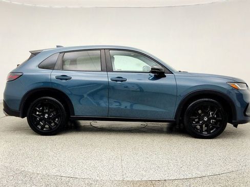 Used 2024 Honda HR-V Sport image 4