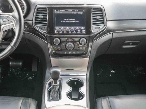 Used 2021 Jeep Grand Cherokee Limited image 11