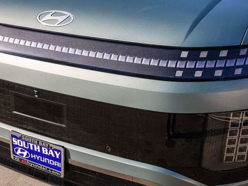 New 2026 Hyundai Ioniq 9 Calligraphy image 11