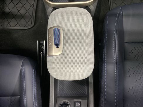 Certified 2025 MINI Cooper S image 27