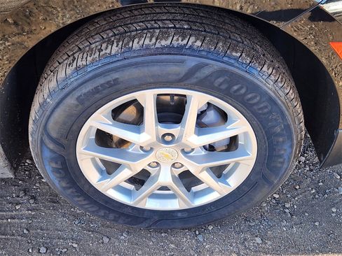 Used 2024 Chevrolet Equinox LT image 13