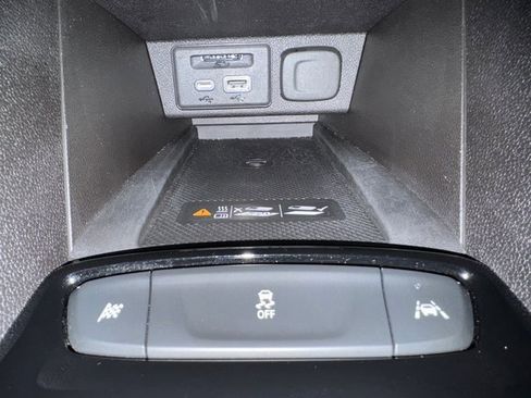 Used 2023 Chevrolet Bolt EUV LT w/ Driver Confidence Package image 19