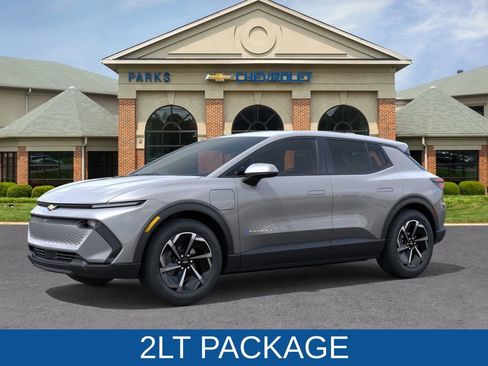 New 2026 Chevrolet Equinox EV LT image 3