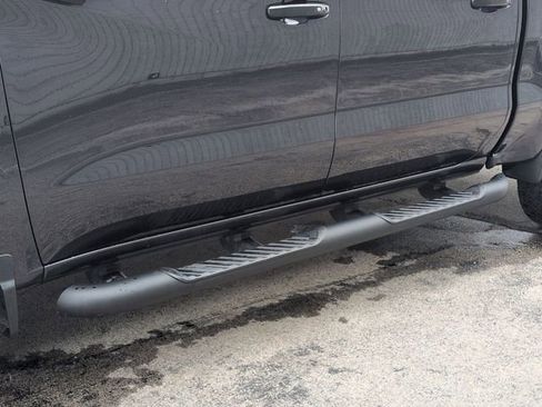 Used 2024 Chevrolet Silverado 1500 LT Trail Boss w/ Convenience Package II image 38