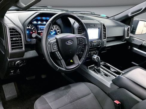 Used 2018 Ford F150 XLT w/ Equipment Group 302A Luxury AWD/4WD image 18