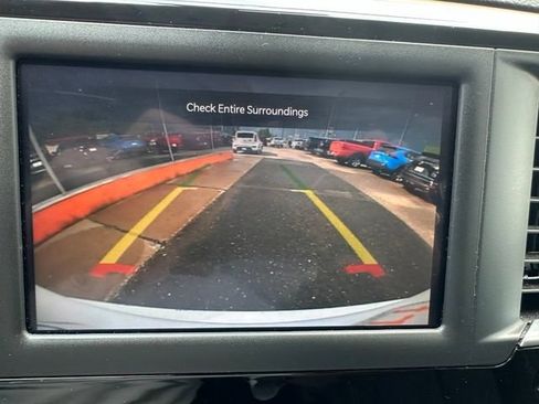 Used 2023 Chrysler Voyager LX FWD image 29