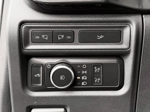 Used 2022 Ford F150 XLT w/ Equipment Group 302A High image 25