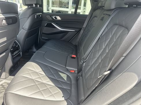 Used 2026 BMW X5 xDrive40i w/ M Sport Package AWD/4WD image 12