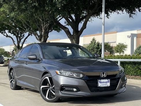 Used 2019 Honda Accord Sport image 2