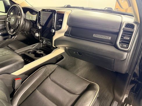 Used 2021 RAM 1500 Laramie AWD/4WD image 32