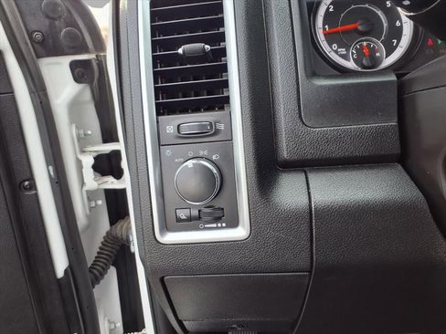 Used 2024 RAM 1500 Classic SLT image 15