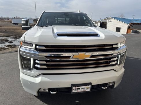 Used 2023 Chevrolet Silverado 3500 High Country w/ Z71 Off-Road Package image 2