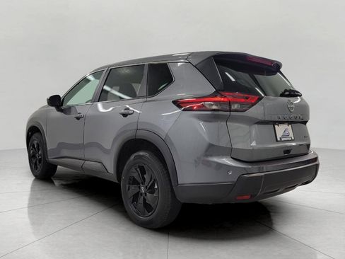 Used 2025 Nissan Rogue SV image 21