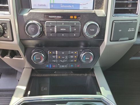 Used 2020 Ford F250 Lariat AWD/4WD image 34